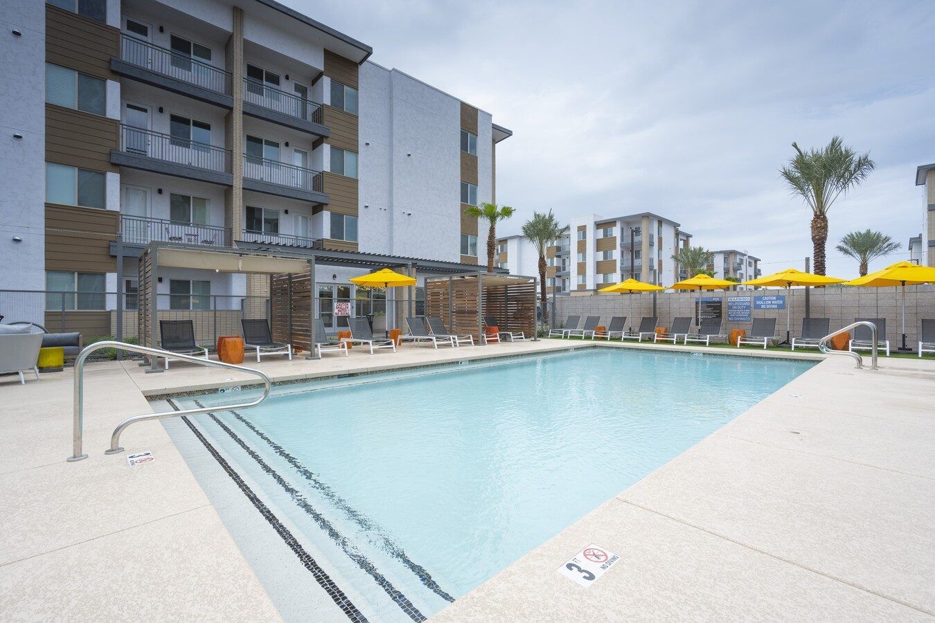 MODERN 1 BED/ 1 BATH APARTMENT IN SOUTH SCOTTSDALE